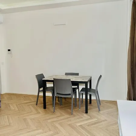Apartament Sky View -porta Nuova- 2 Con Balcone Mediolan